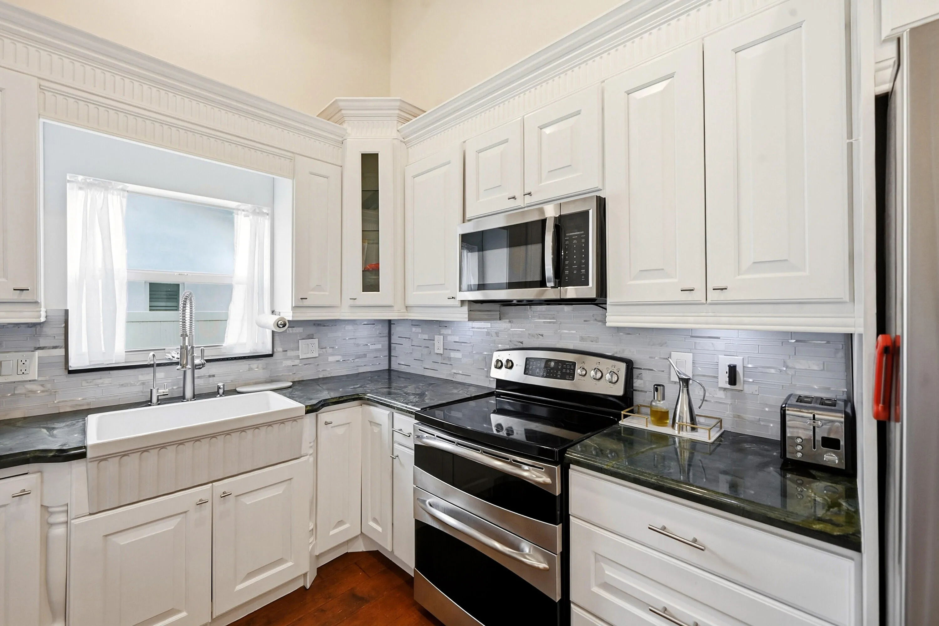 13_kitchen