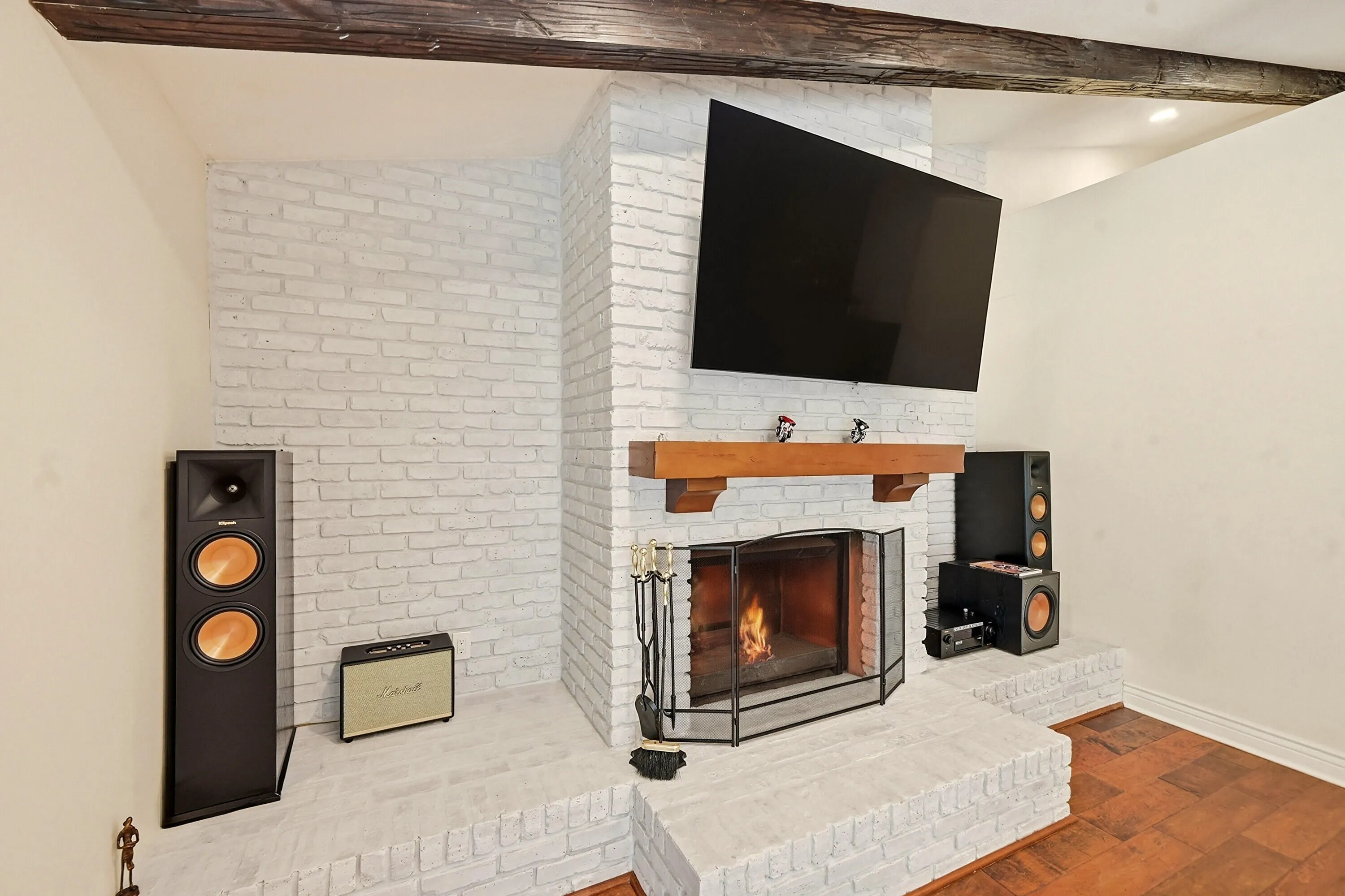 20_fireplace