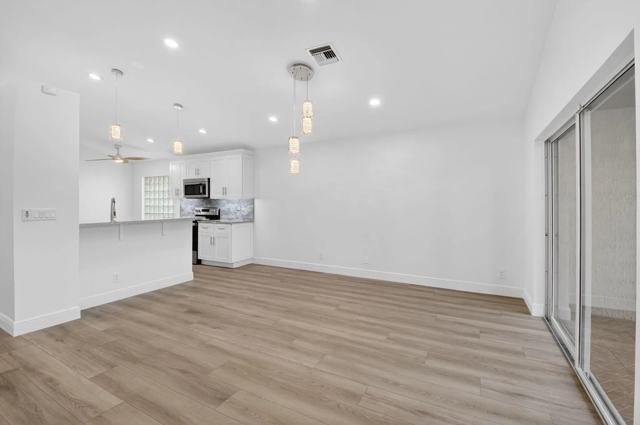 GREAT Open Living Space