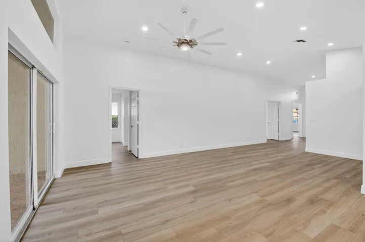 GREAT Open Living Space
