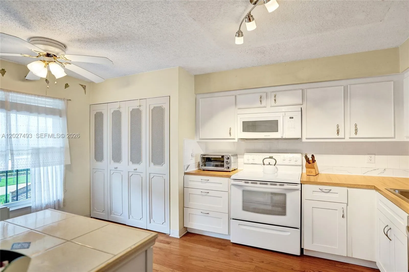 Extra Cabinets on the Left!