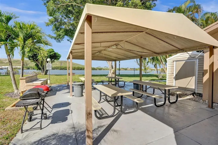 Grilling Area!