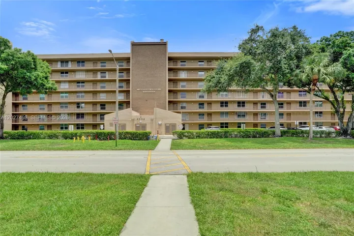 Waters Edge is a Well Maintained Community!