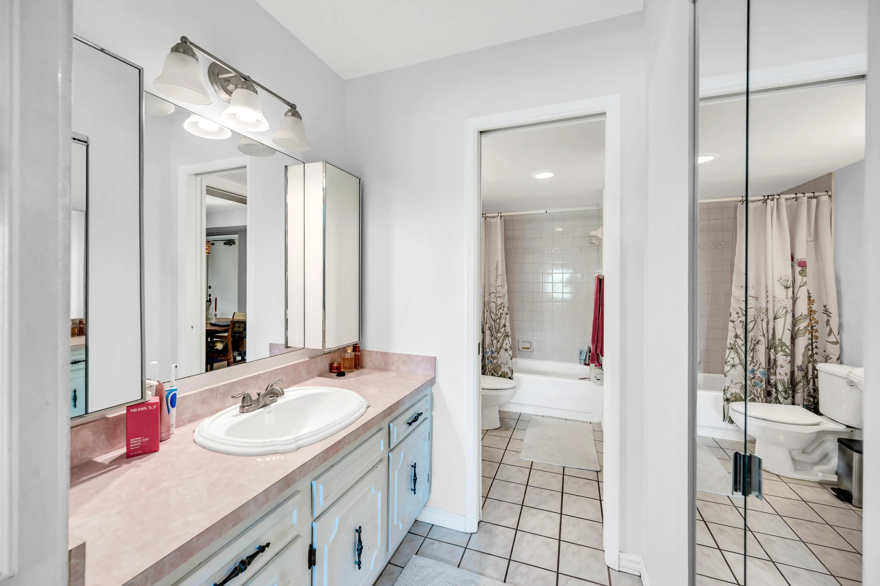 615 NE 12TH -17