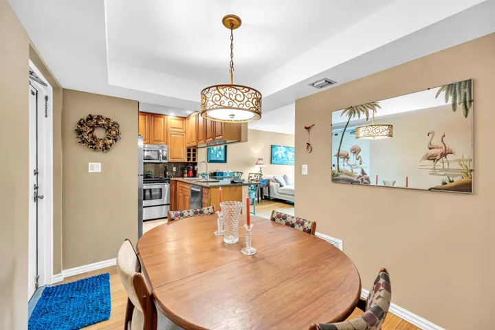 615 NE 12TH -13