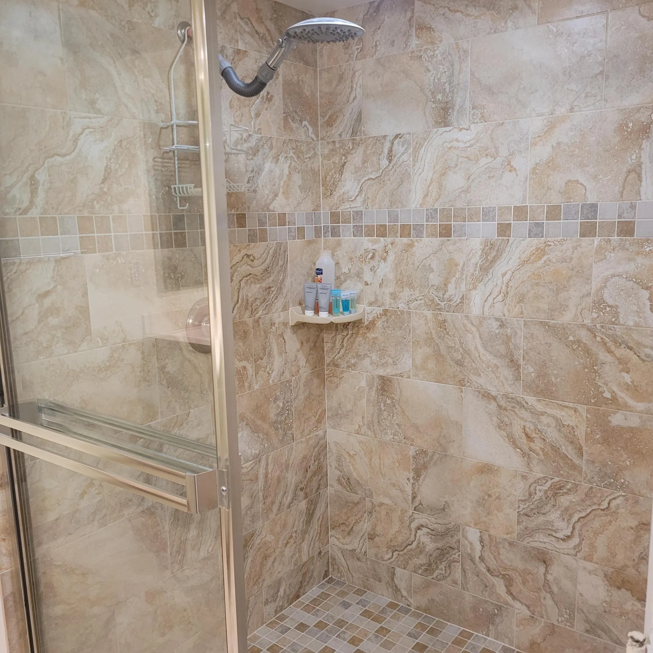 135 Prim Shower