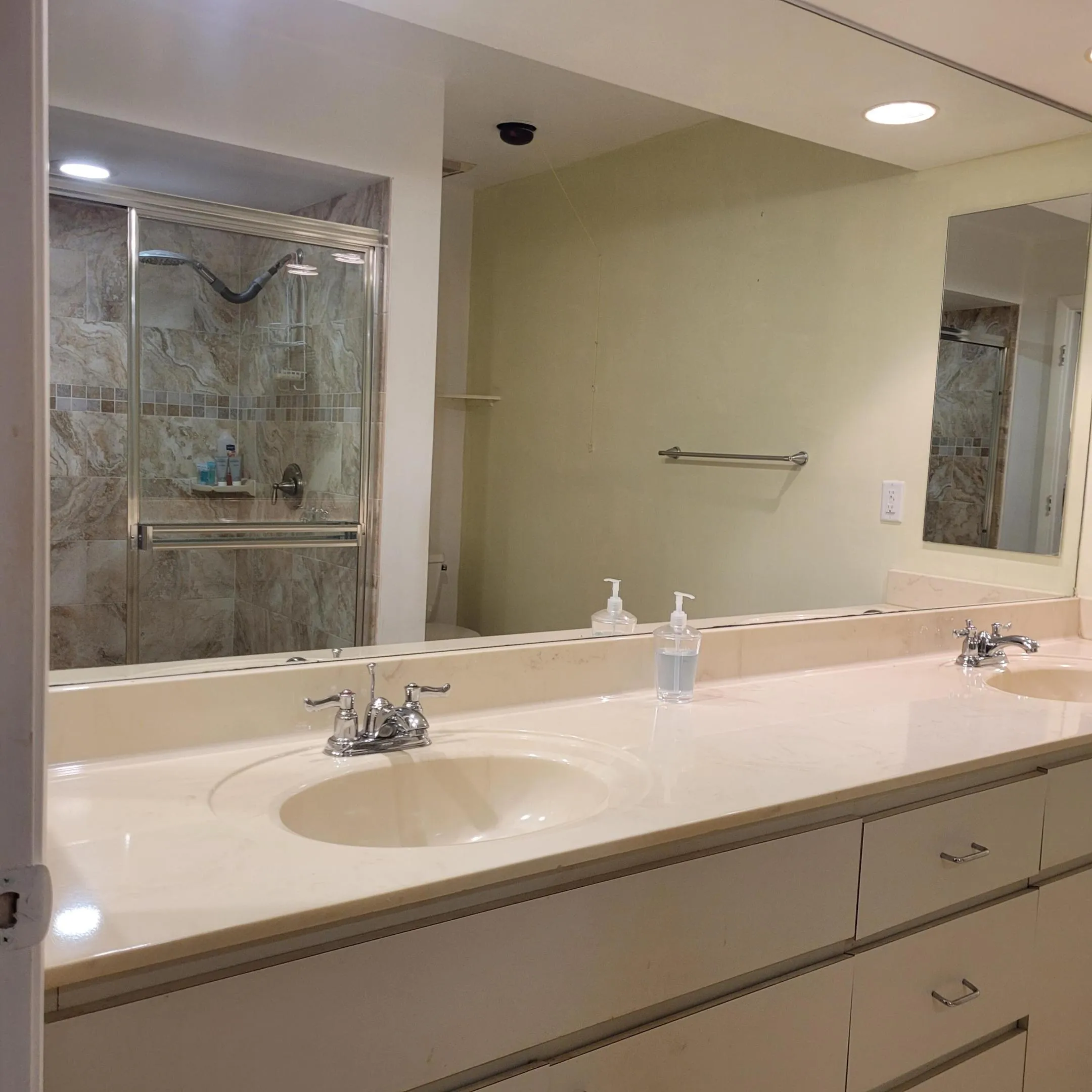 135 Prim Bath 1
