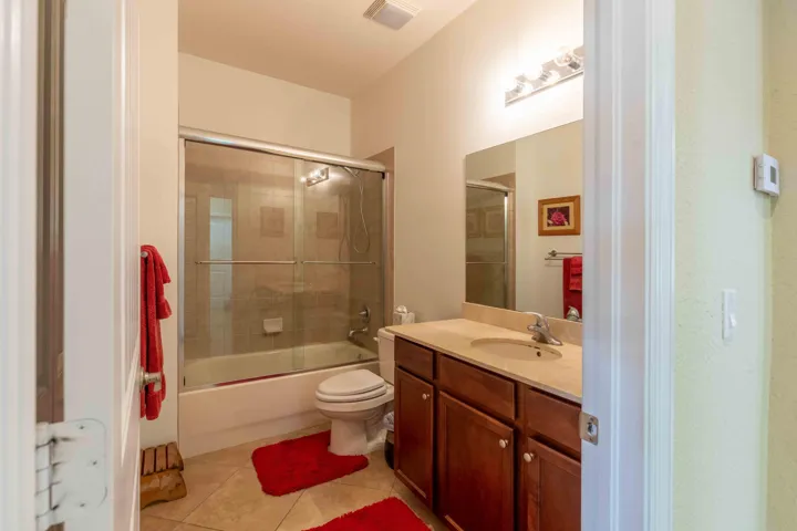 2nd Bathroom