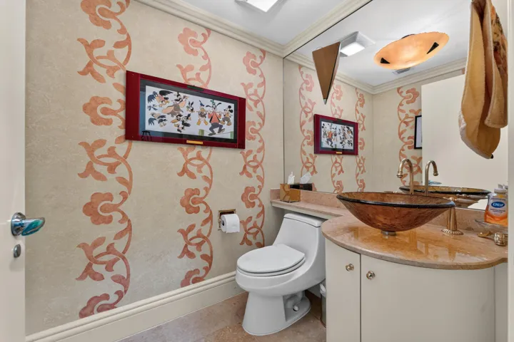 powder room