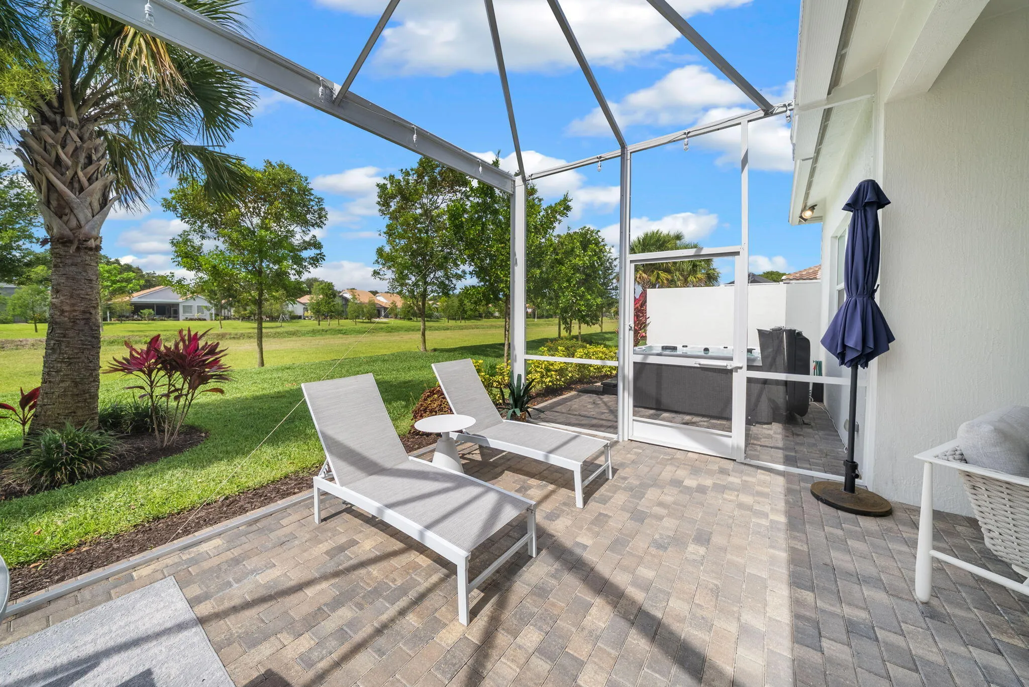 54-web-or-mls-PET05983
