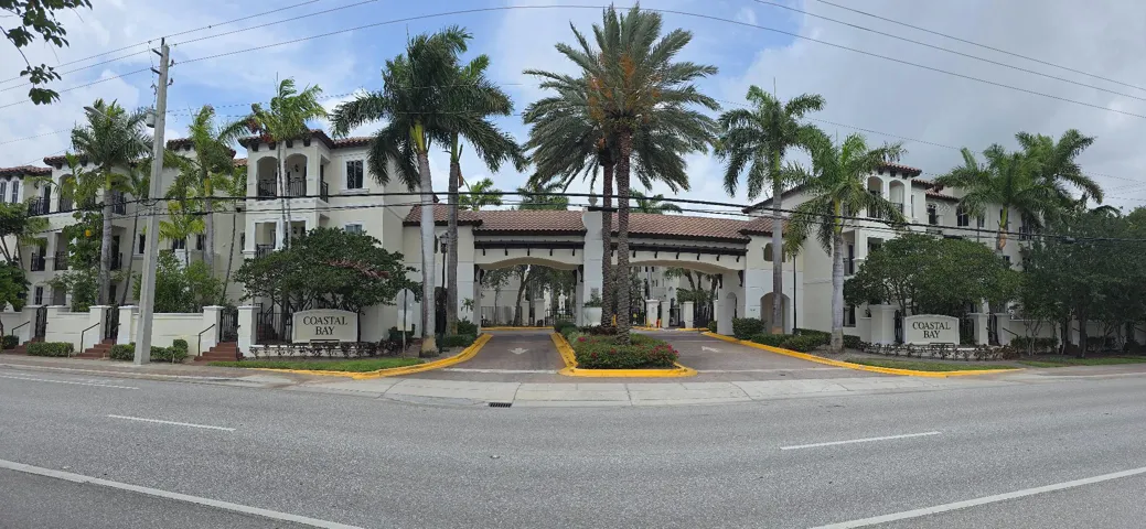 MAIN ENTRANCE FEDERAL HWY