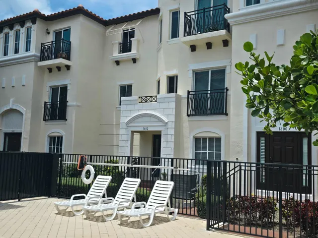 POOL DECK