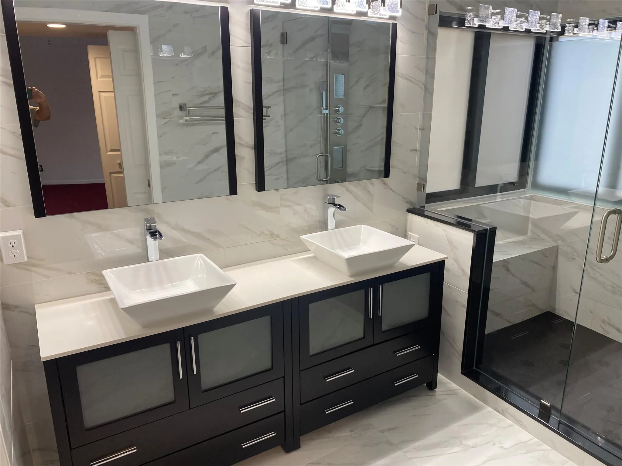 large primary bath