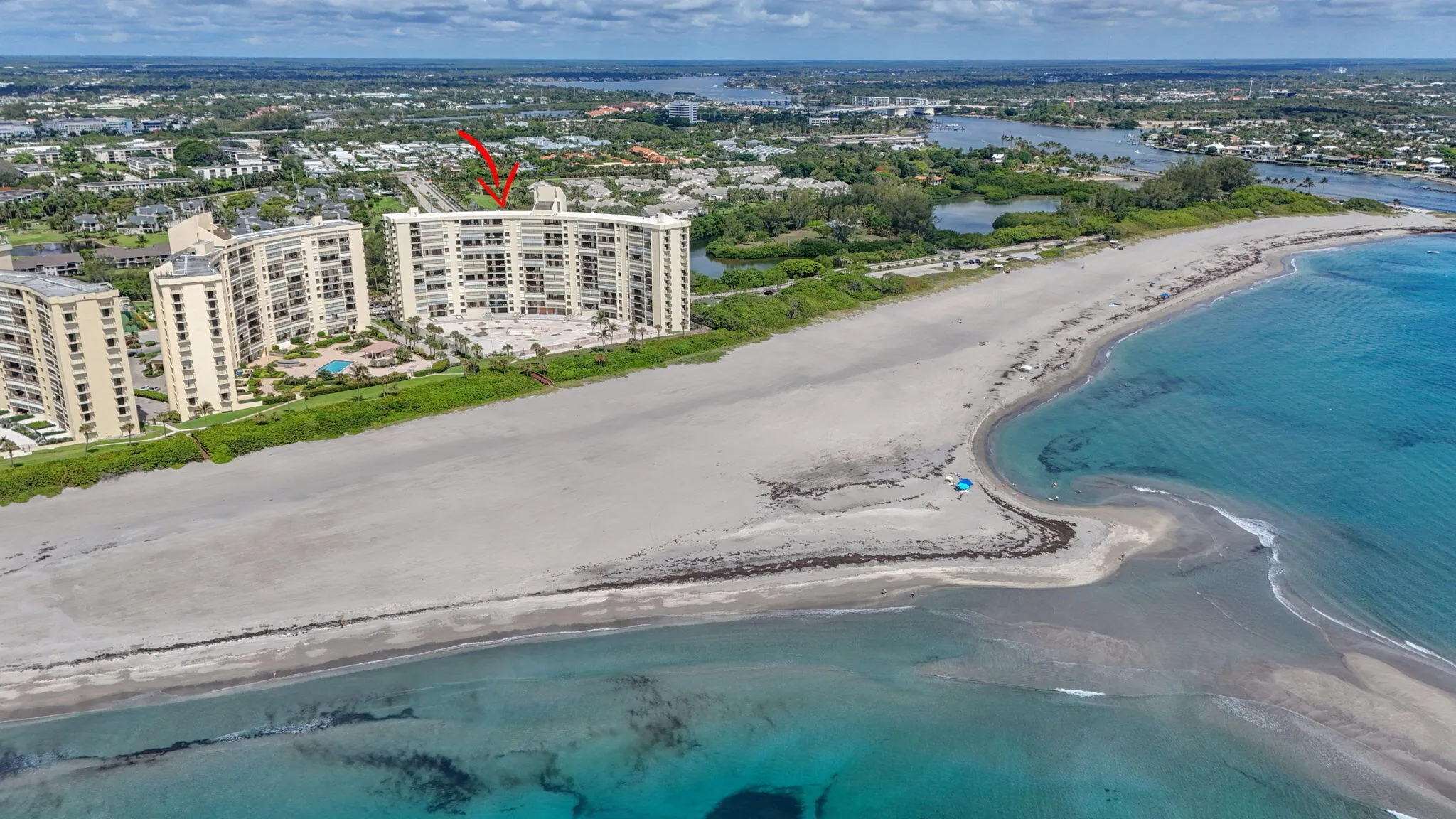 Large Beach and nearby Jupiter Inlet