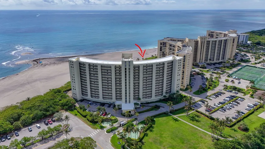 Prime floor and central placement for best view