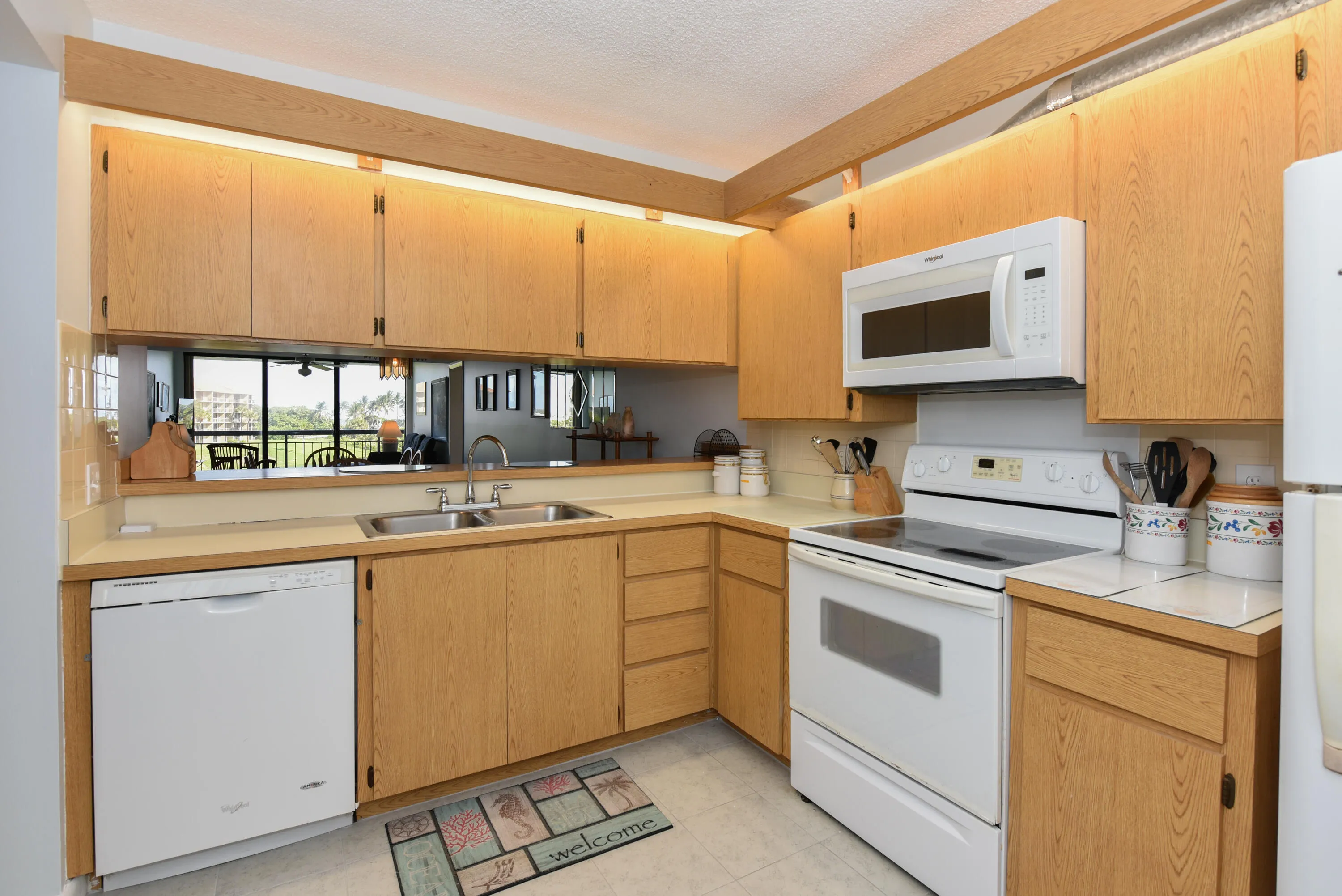 601 S Seas Dr_#303_MArina Brier_7