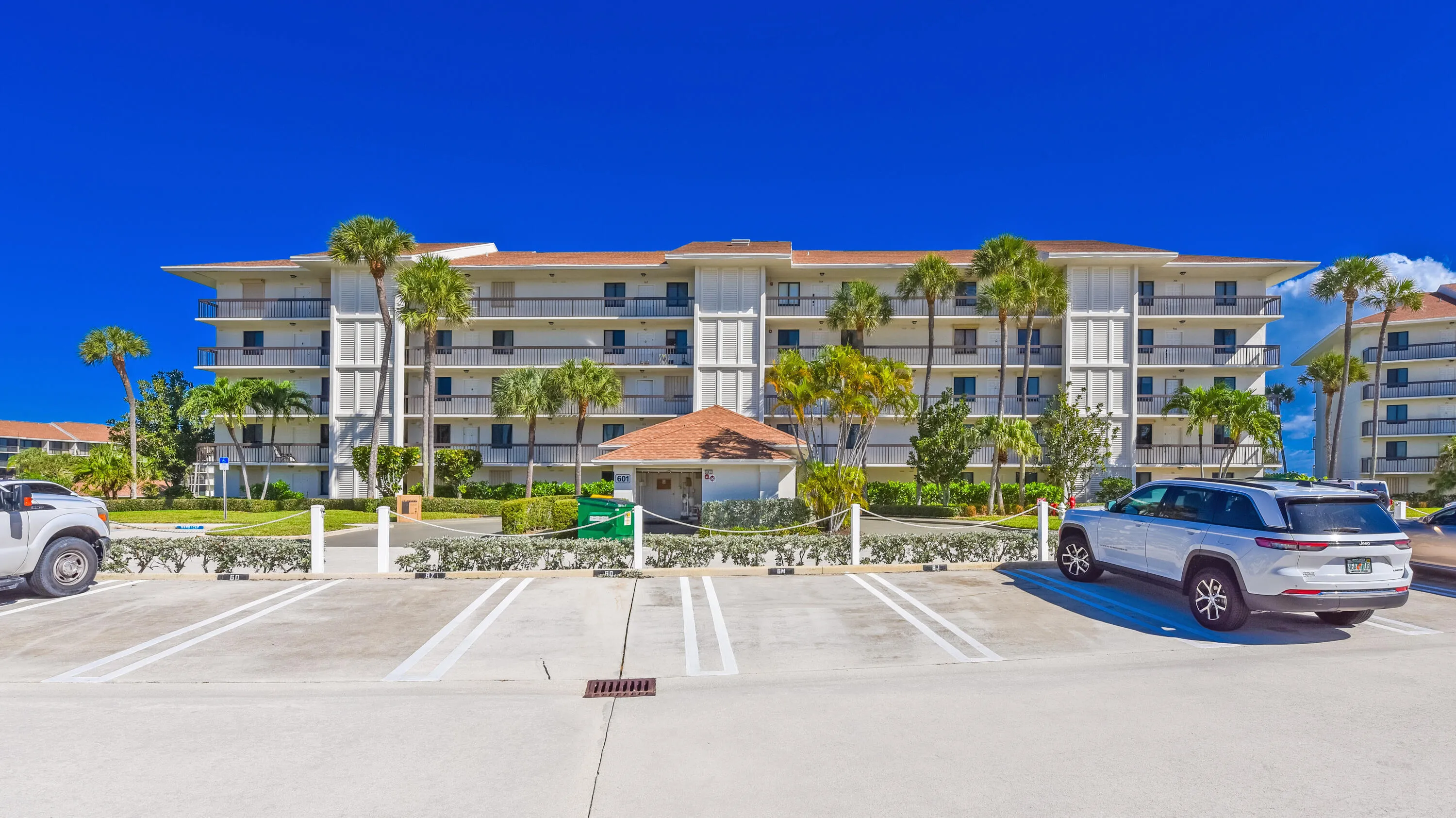 601 S Seas Dr_#303_MArina Brier_3