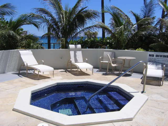 hot tub
