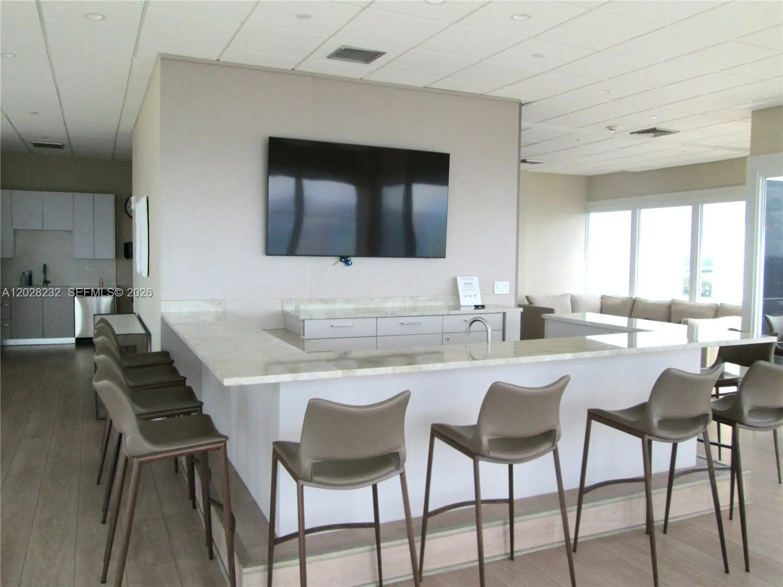 Skyroom Lounge