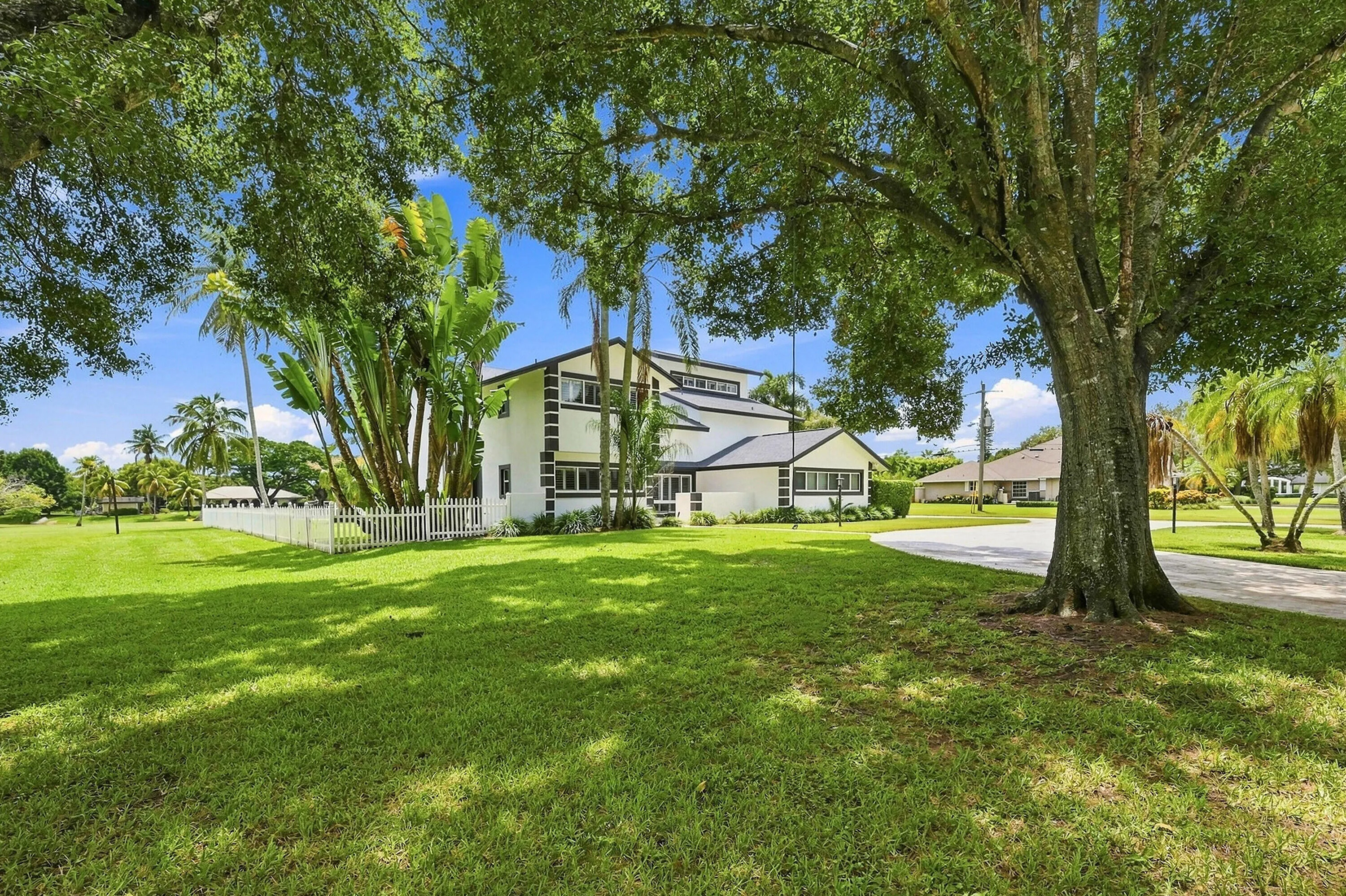 Property photo 86