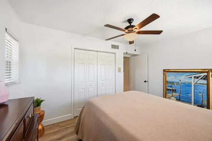 23_bedroom 1