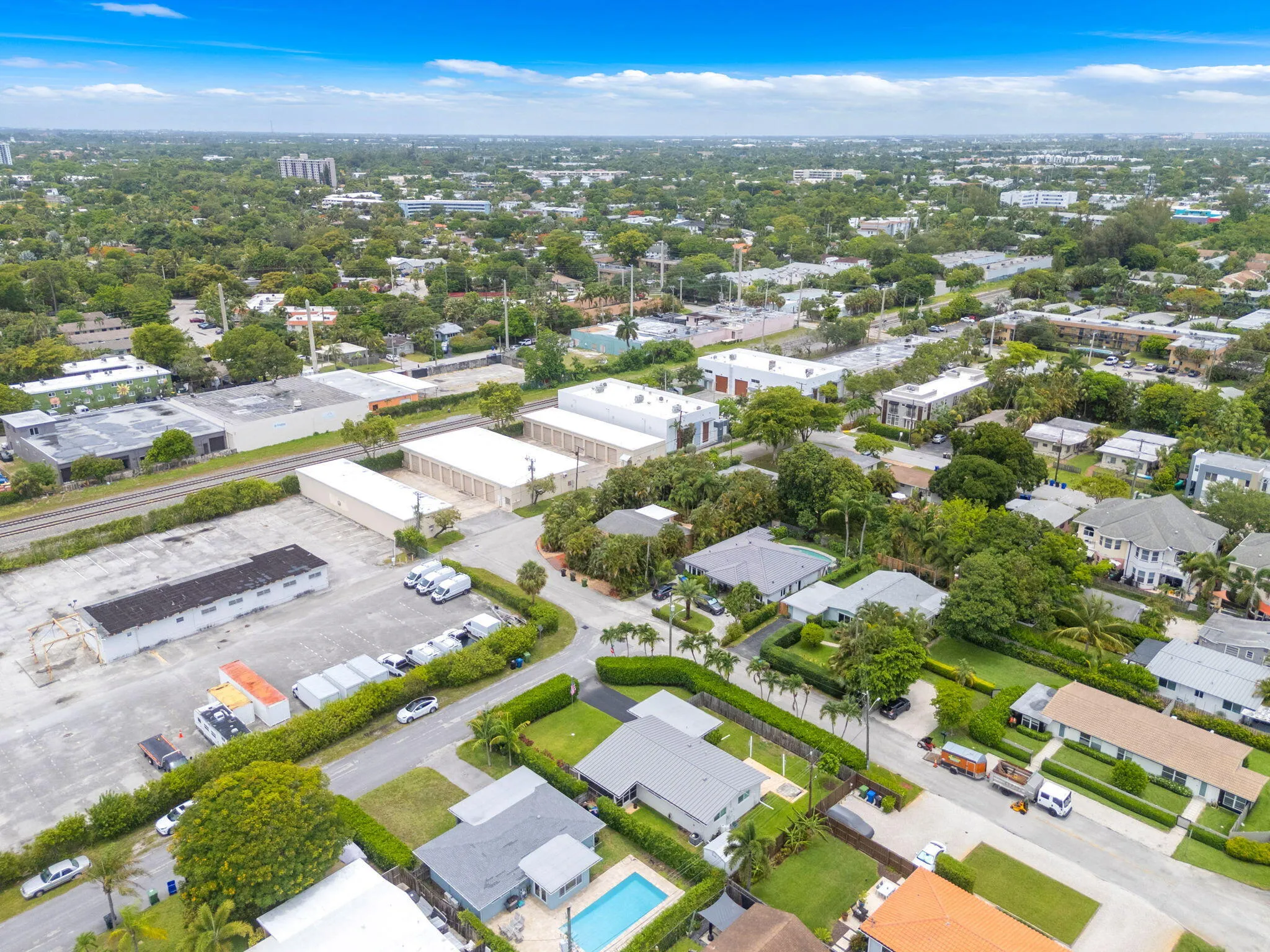 30-web-or-mls-1608NE14th-30