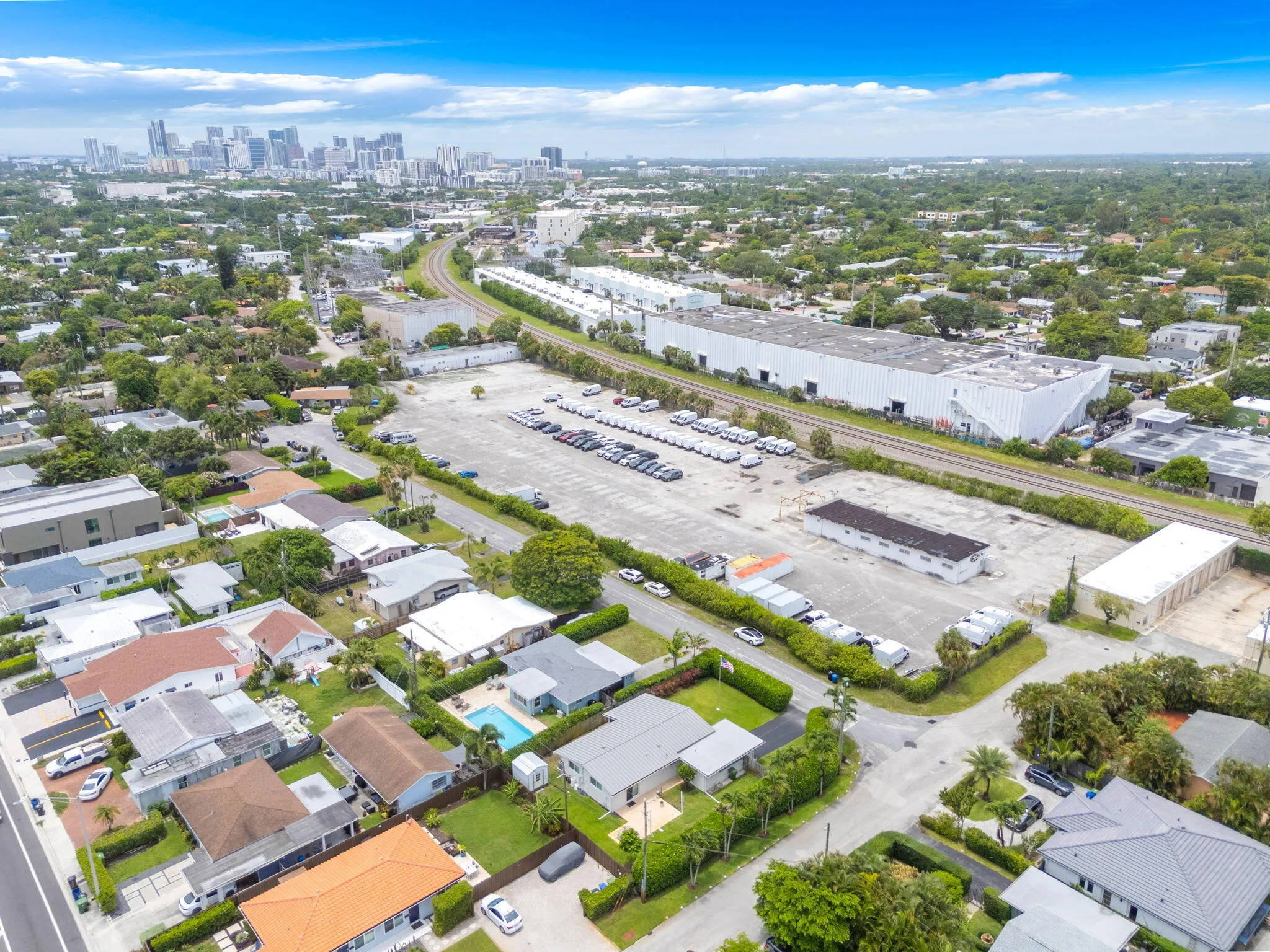 32-web-or-mls-1608NE14th-32