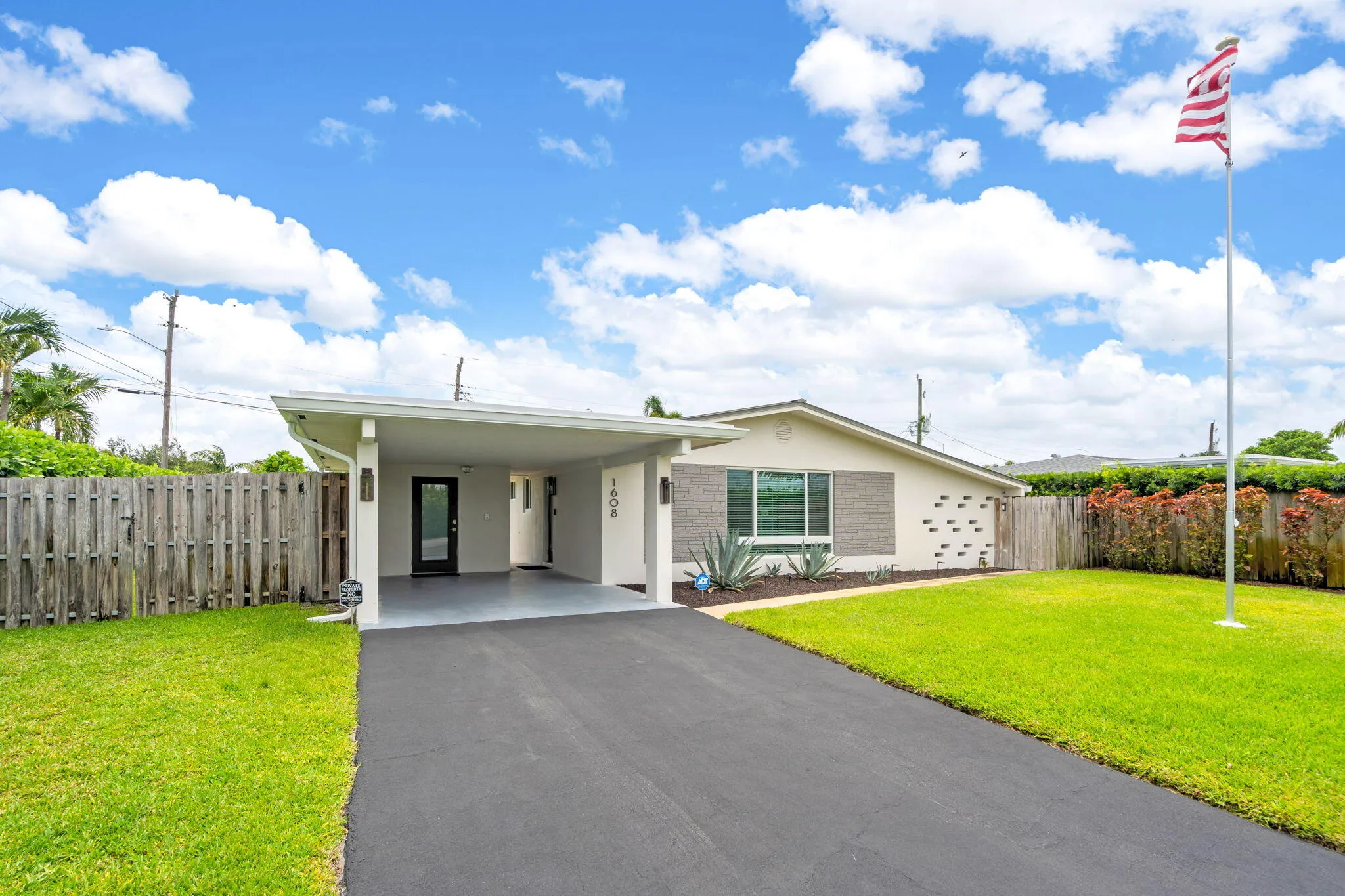 2-web-or-mls-1608NE14th-2