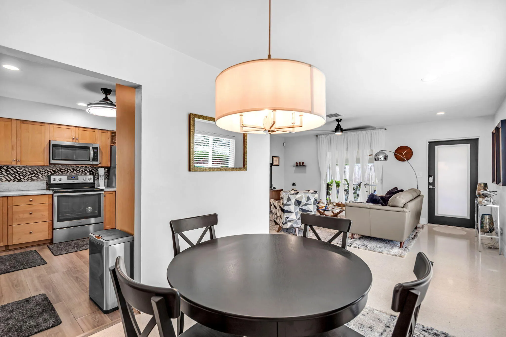 10-web-or-mls-1608NE14th-10