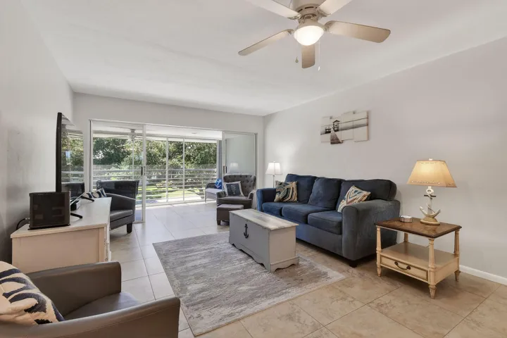 9GardenSt#204J(8)
