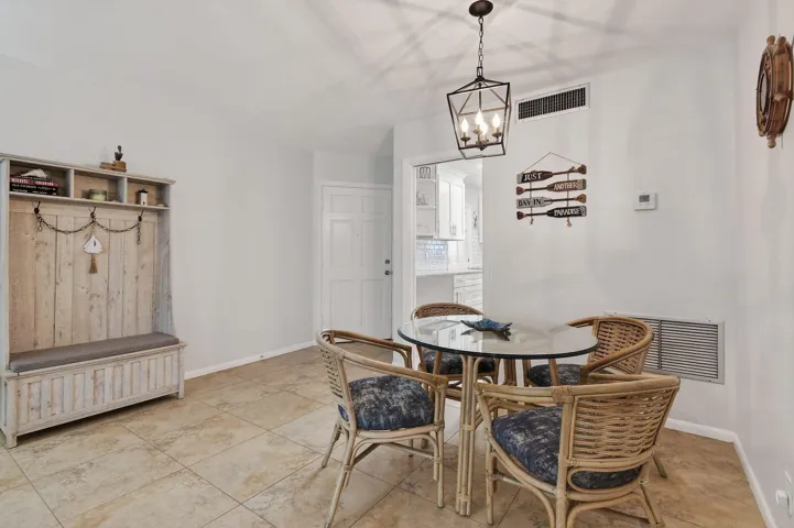9GardenSt#204J(11)