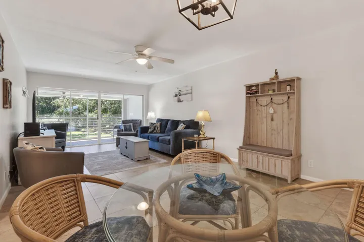 9GardenSt#204J(13)
