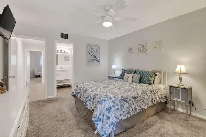 9GardenSt#204J(26)