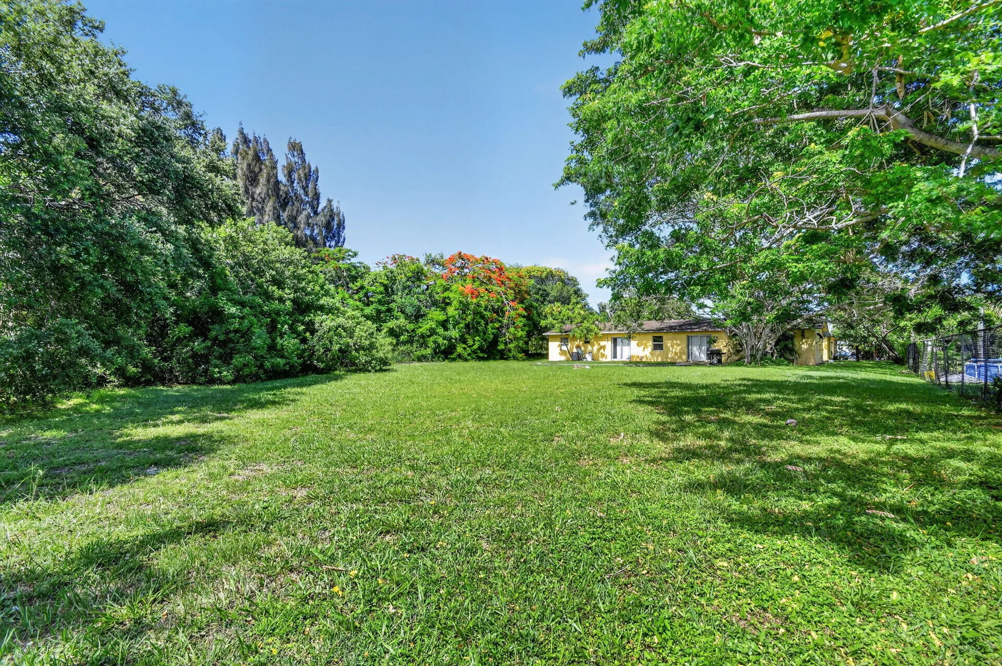 Property photo 35