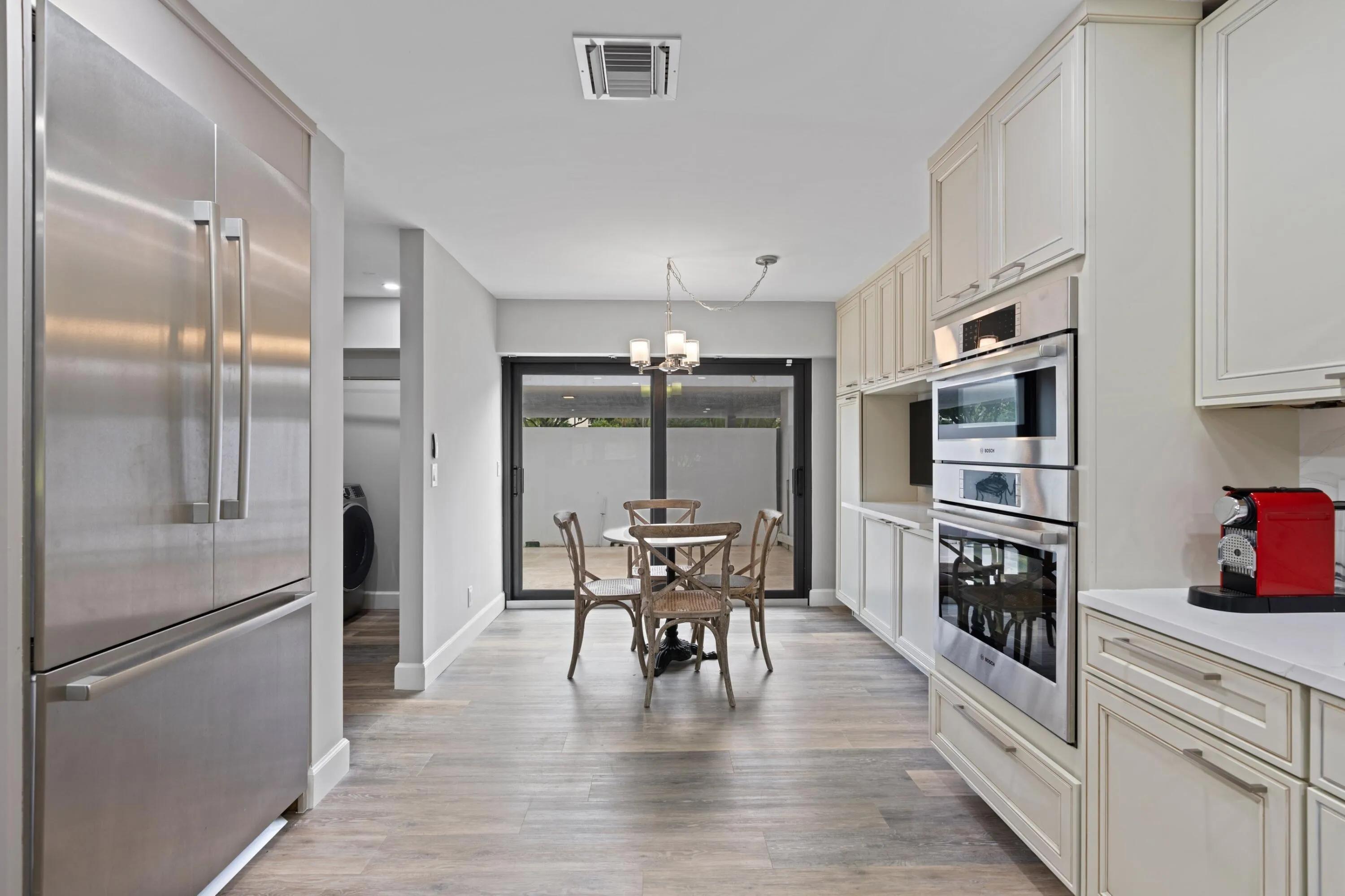 Kitchen & breakfast Room