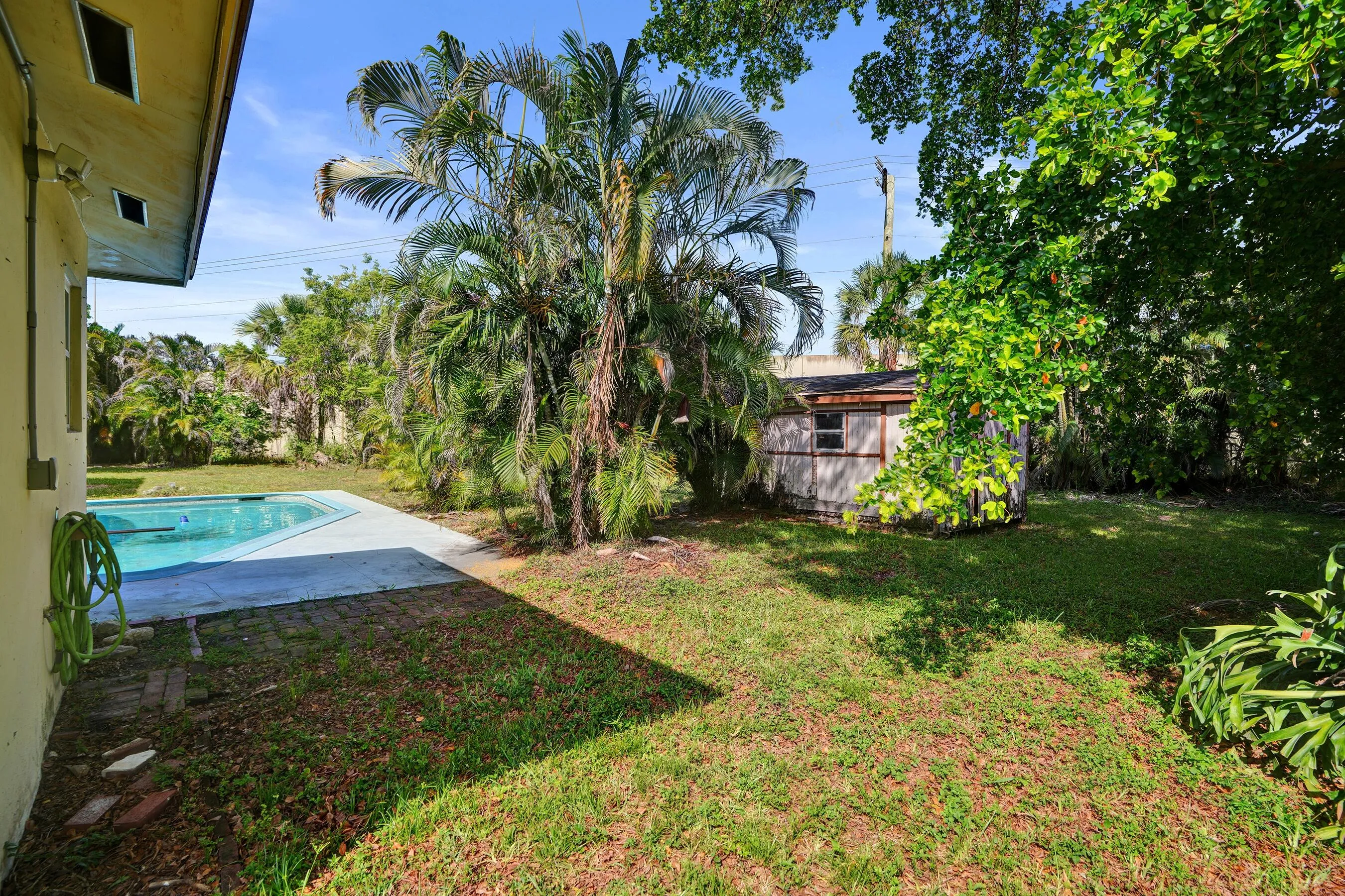 yard_side_shed
