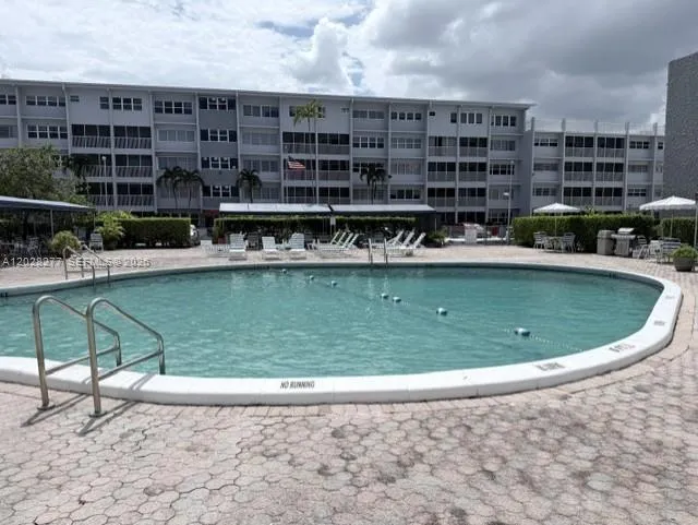 10 by 10 pool size