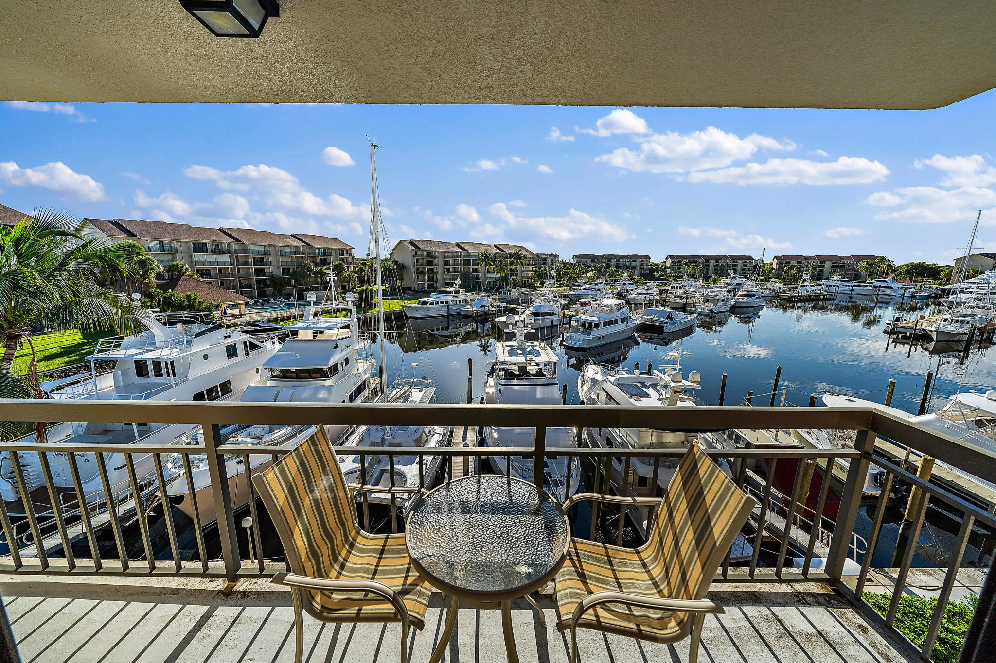 006-2601MarinaIsleWay402-Jupiter-FL-smal