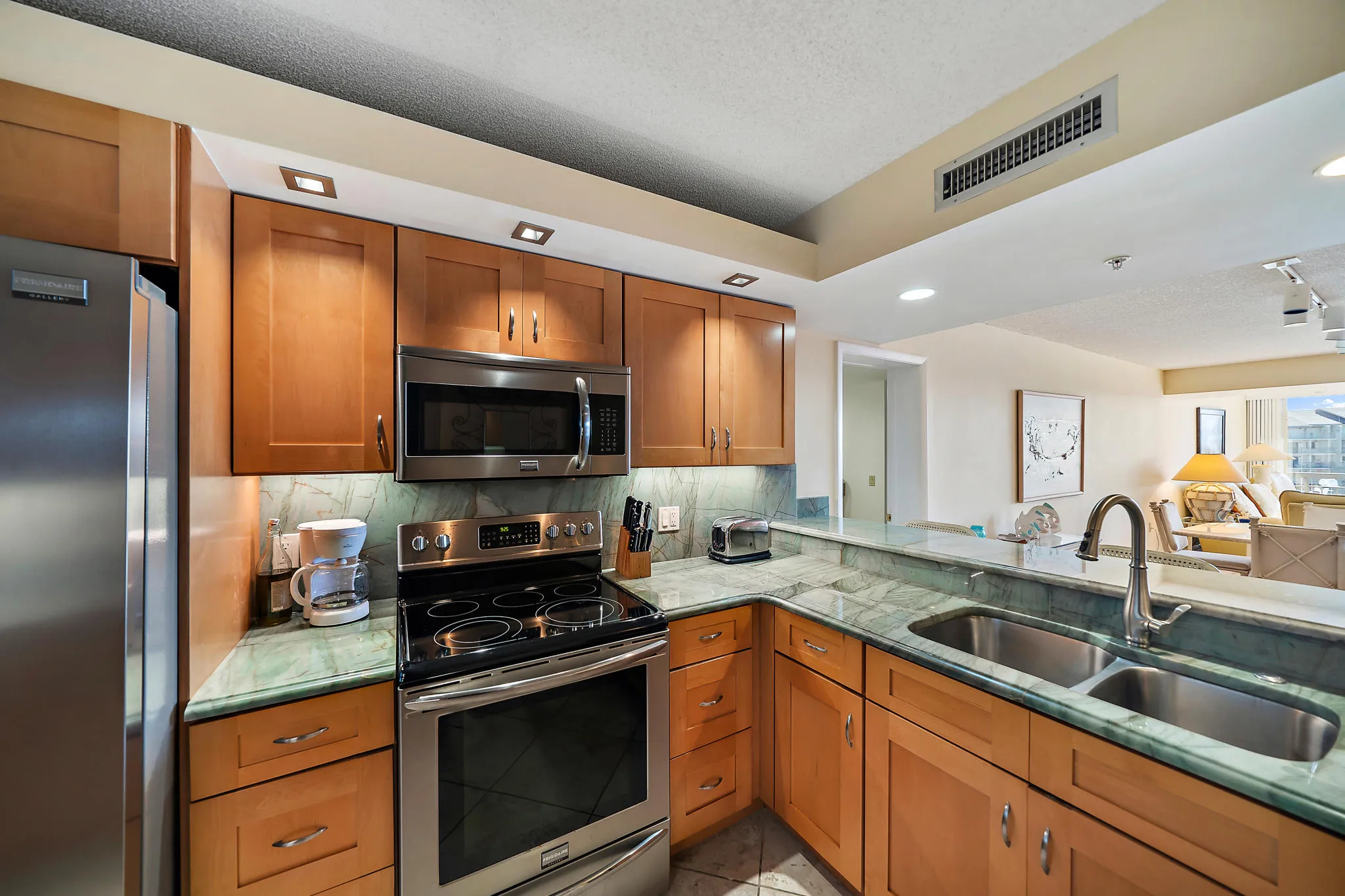 019-2601MarinaIsleWay402-Jupiter-FL-smal
