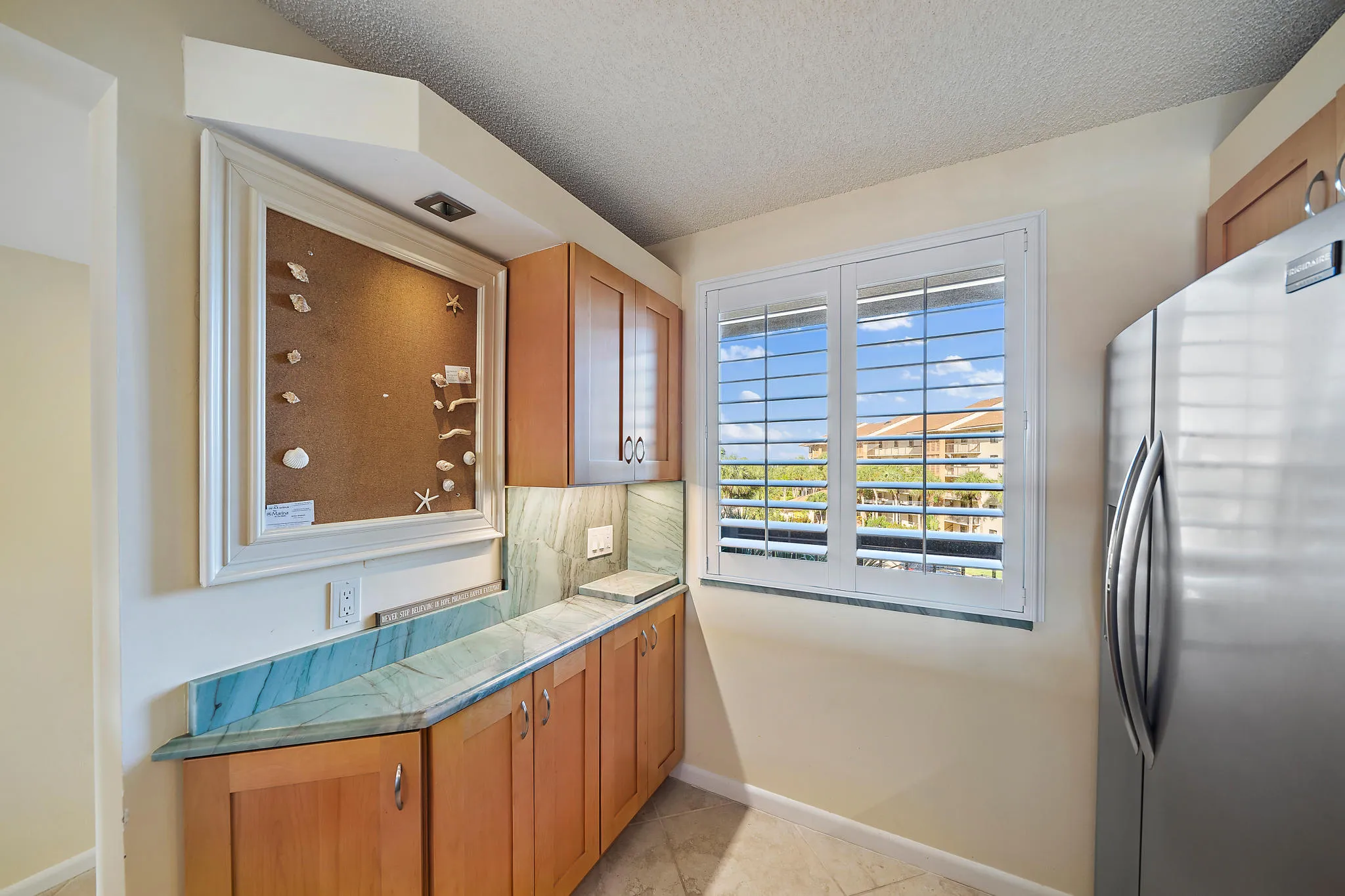 017-2601MarinaIsleWay402-Jupiter-FL-smal