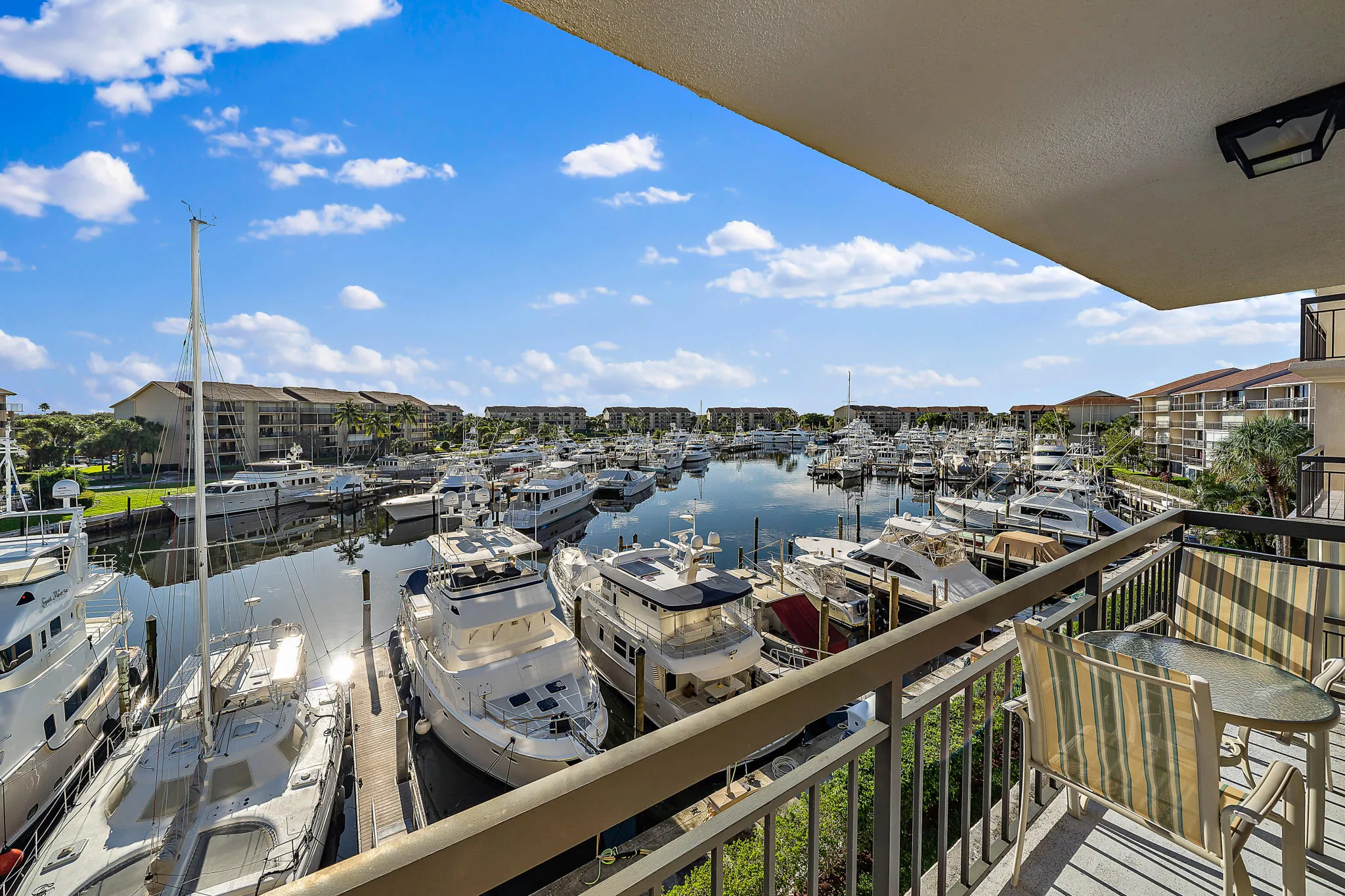 007-2601MarinaIsleWay402-Jupiter-FL-smal