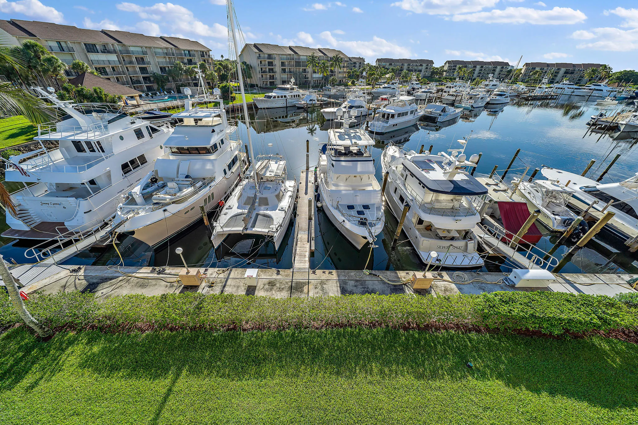 012-2601MarinaIsleWay402-Jupiter-FL-smal