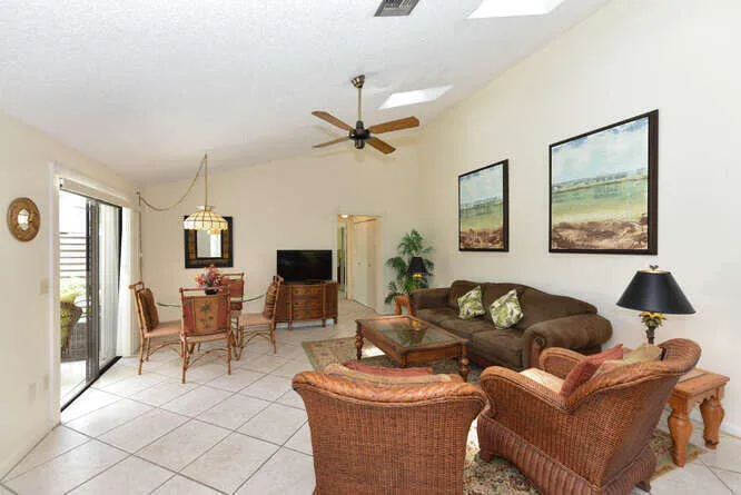 1801 S US Hwy 1 1A Jupiter FL-small-016-
