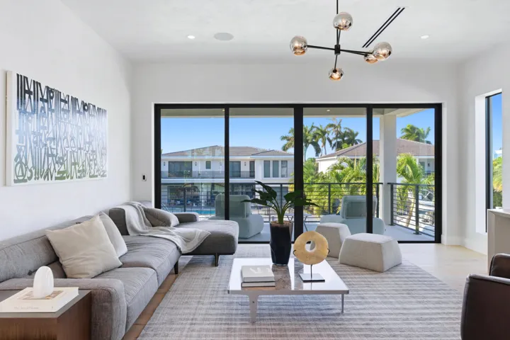511 Silver Ln Boca Raton 25