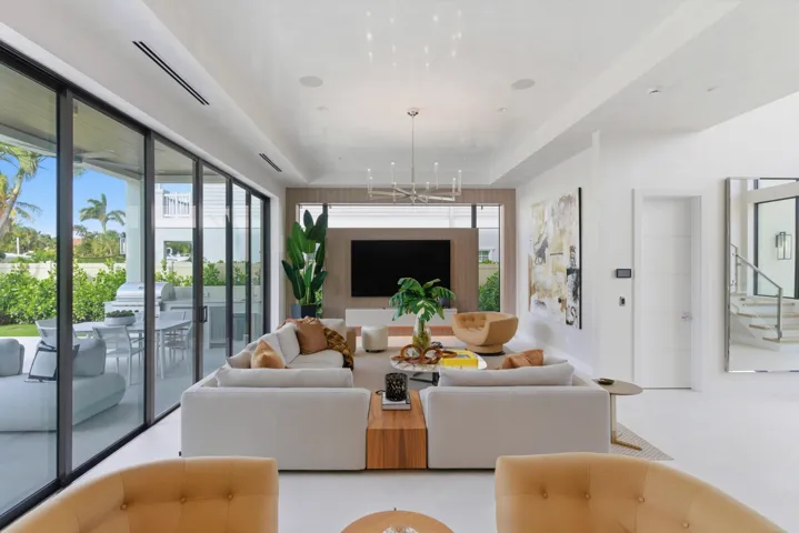 511 Silver Ln Boca Raton 13