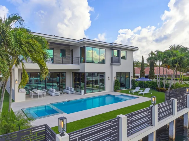 511 Silver Ln Boca Raton 77