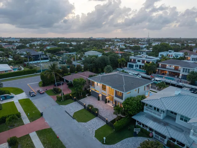 511 Silver Ln Boca Raton 95