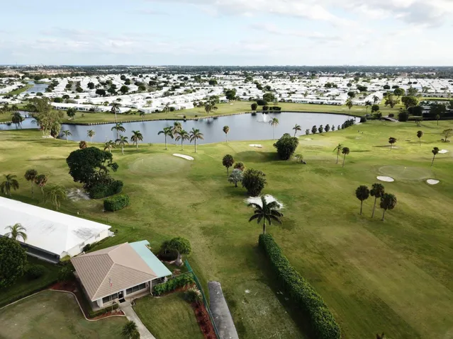 Leisureville Golf2