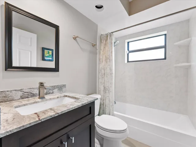 2nd Bathroom