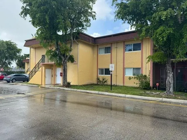 FRONT OF STUCTURE